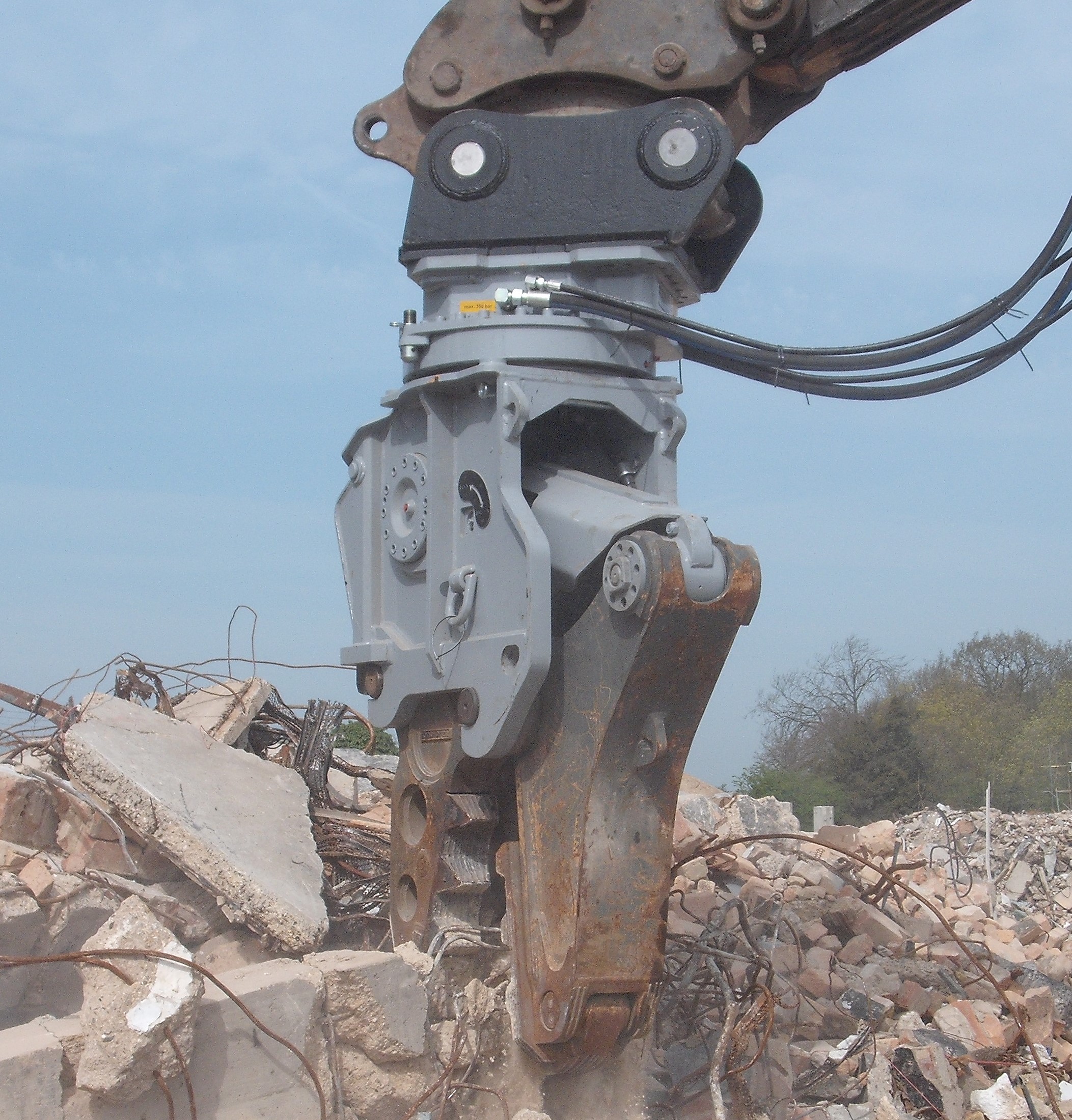 Pulverisers & Shears